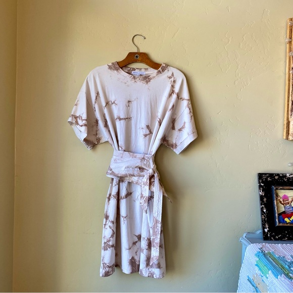 Rebecca Minkoff NWOT Marta Belted Tie-Dye T-Shirt Dress - Picture 8 of 16
